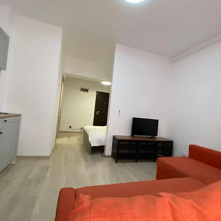 Monthly Bucureşti
